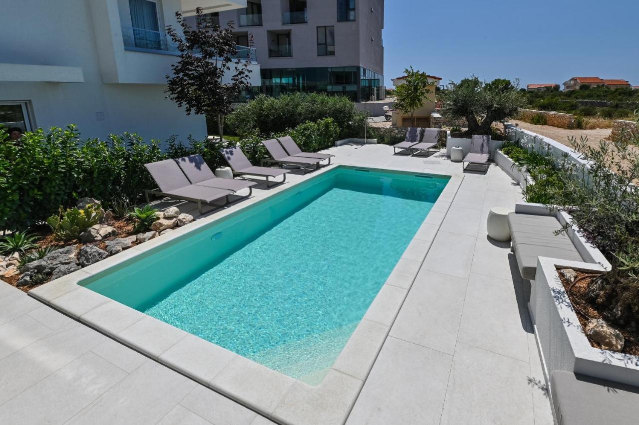 Villa Cala, Hotel Rooms&Apartments Novalja Exterior foto